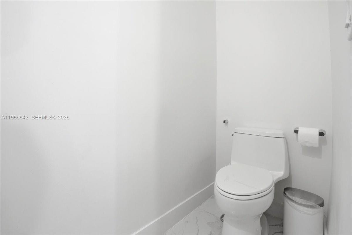 12060 SW 82nd Pl Miami, FL 33156