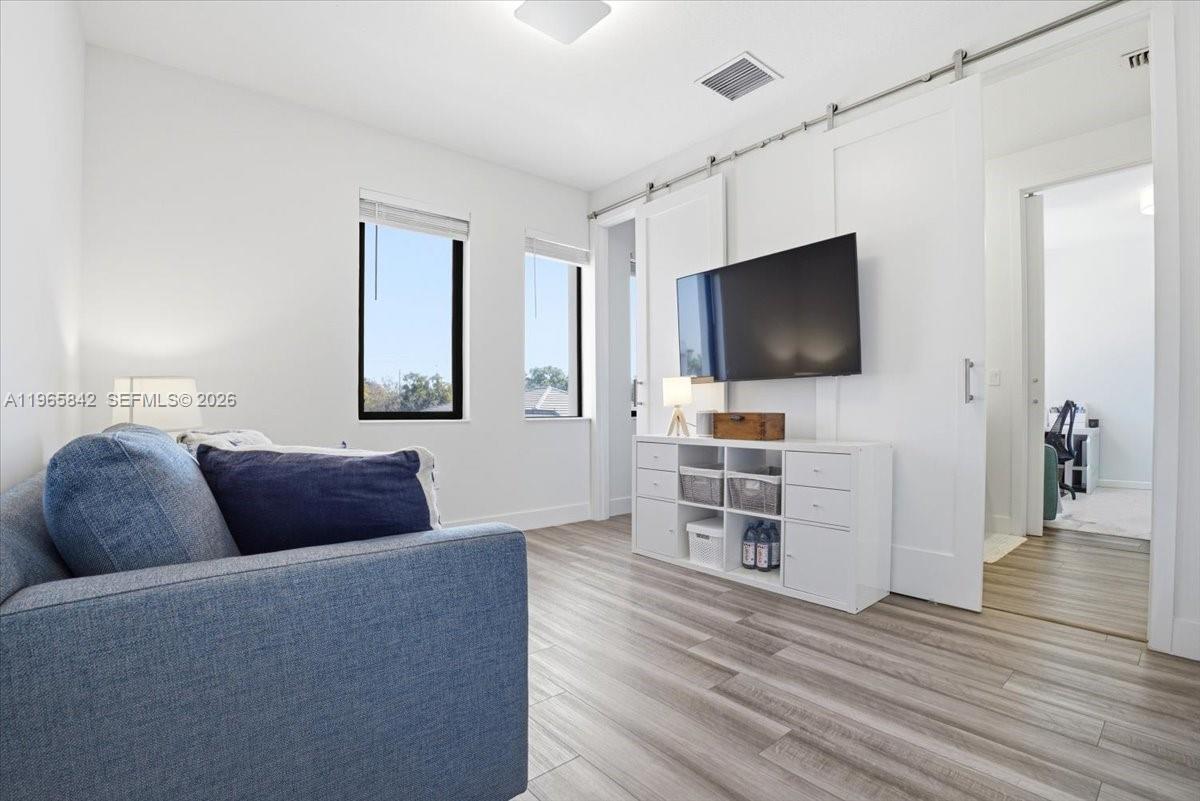 12060 SW 82nd Pl Miami, FL 33156