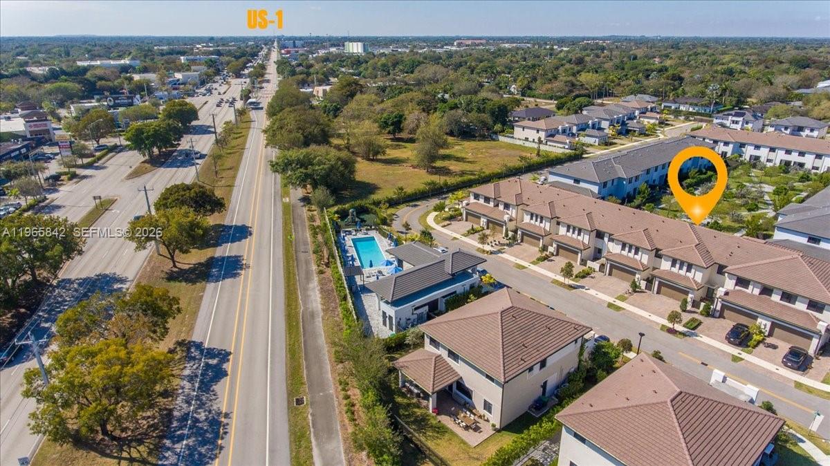 12060 SW 82nd Pl Miami, FL 33156