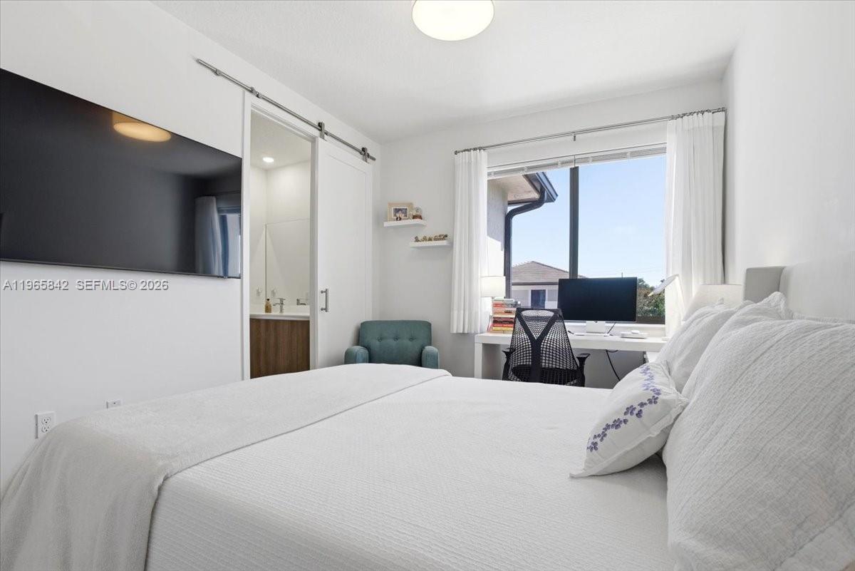 12060 SW 82nd Pl Miami, FL 33156