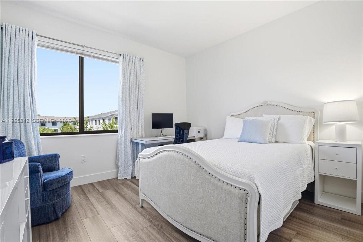 12060 SW 82nd Pl Miami, FL 33156