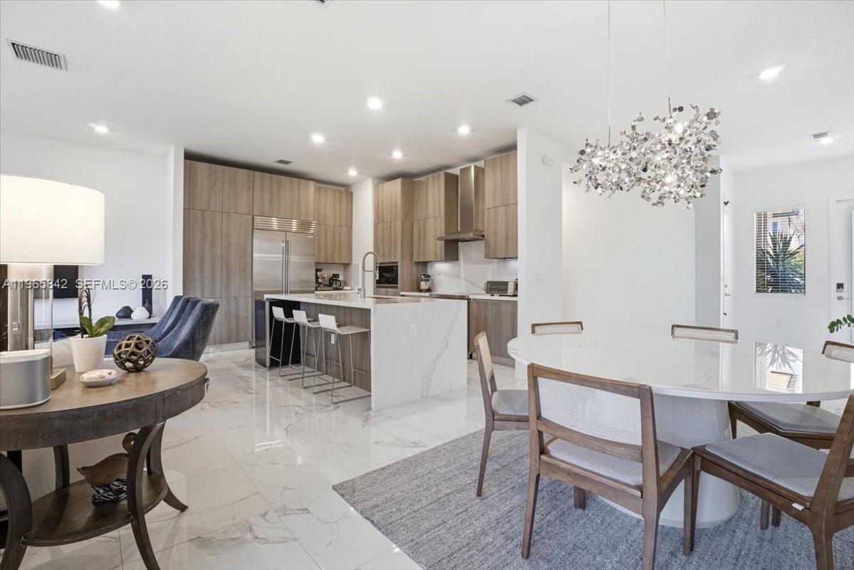 12060 SW 82nd Pl Miami, FL 33156