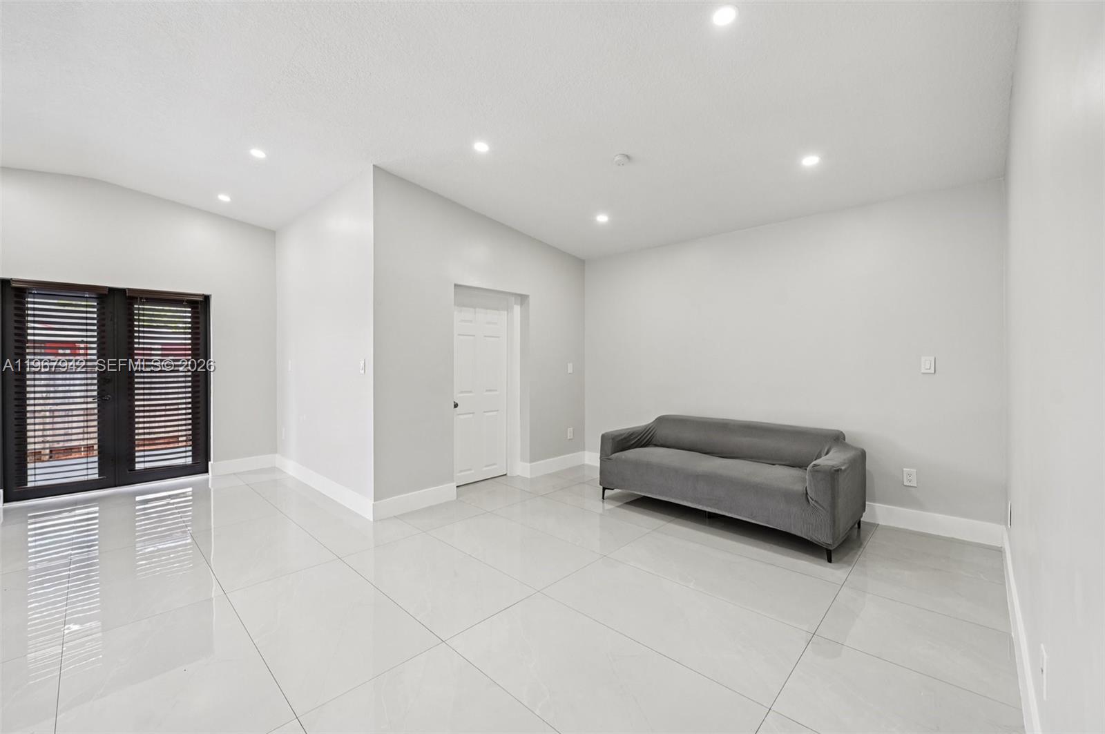 12237 SW 193rd St Miami, FL 33177