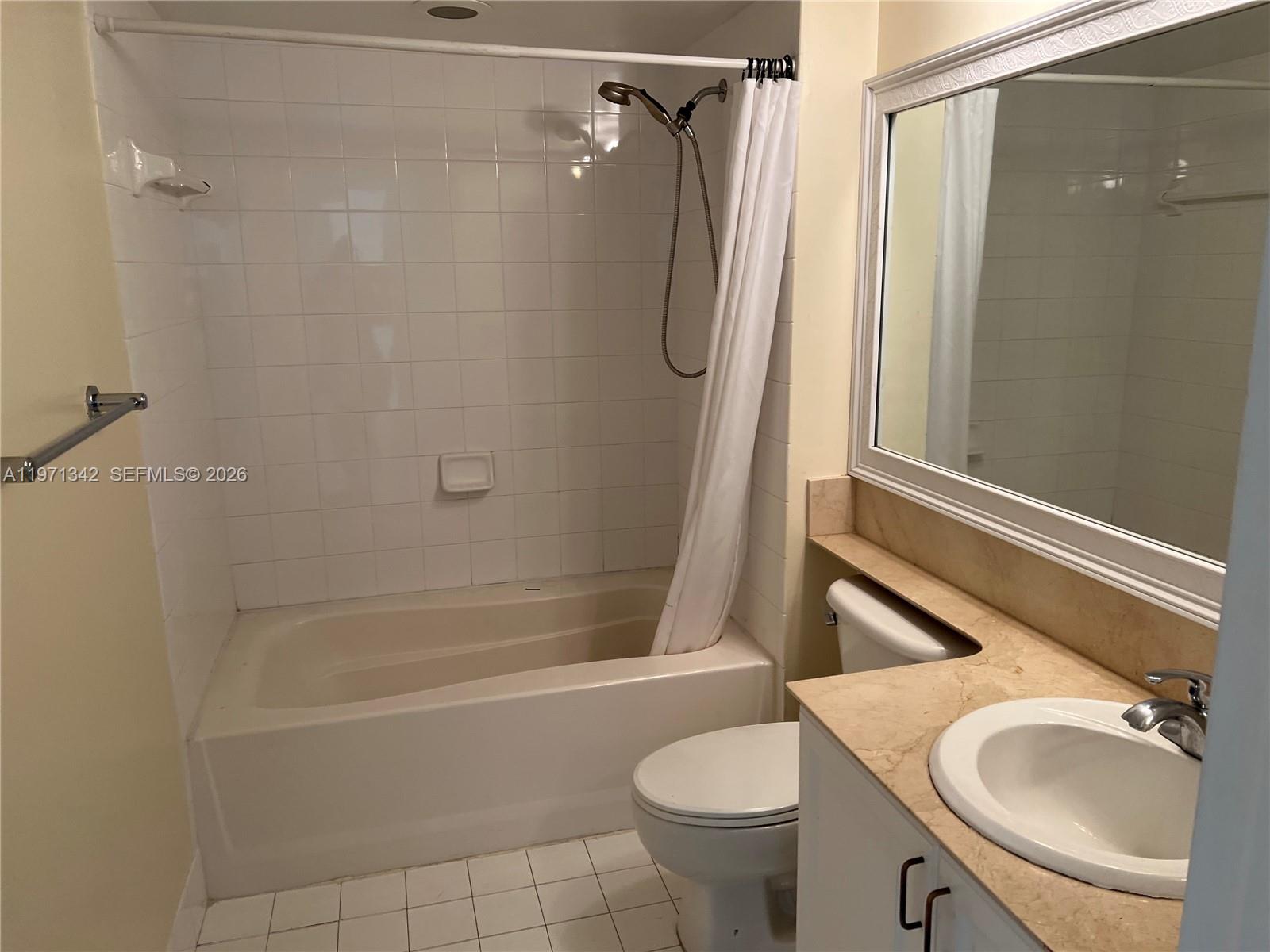 1155 Brickell Bay Dr #1107 Miami, FL 33131