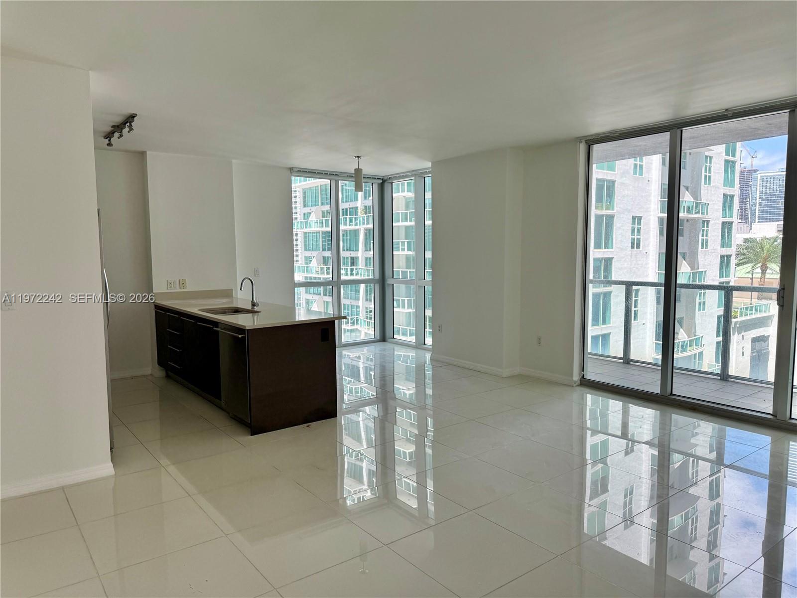image 500 Brickell West13