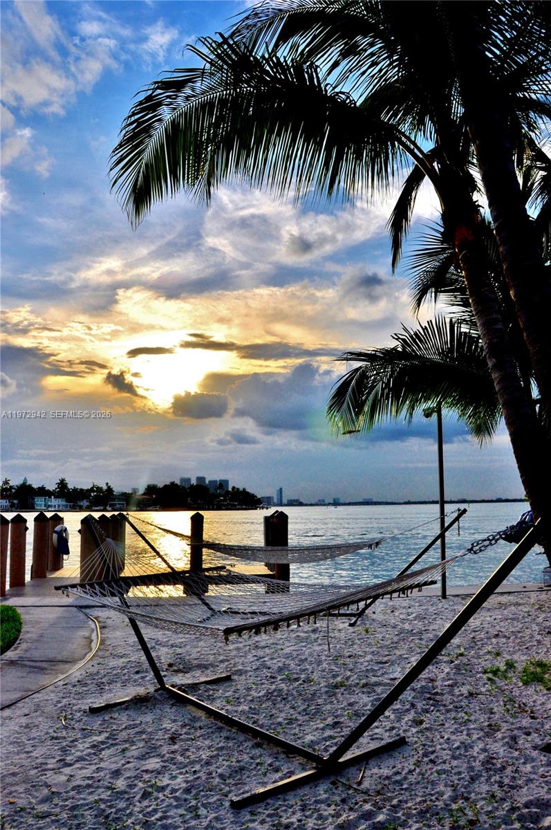 1 Century Ln #310 Miami Beach, FL 33139