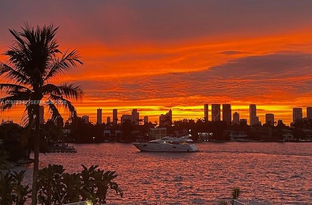 1 Century Ln #310 Miami Beach, FL 33139