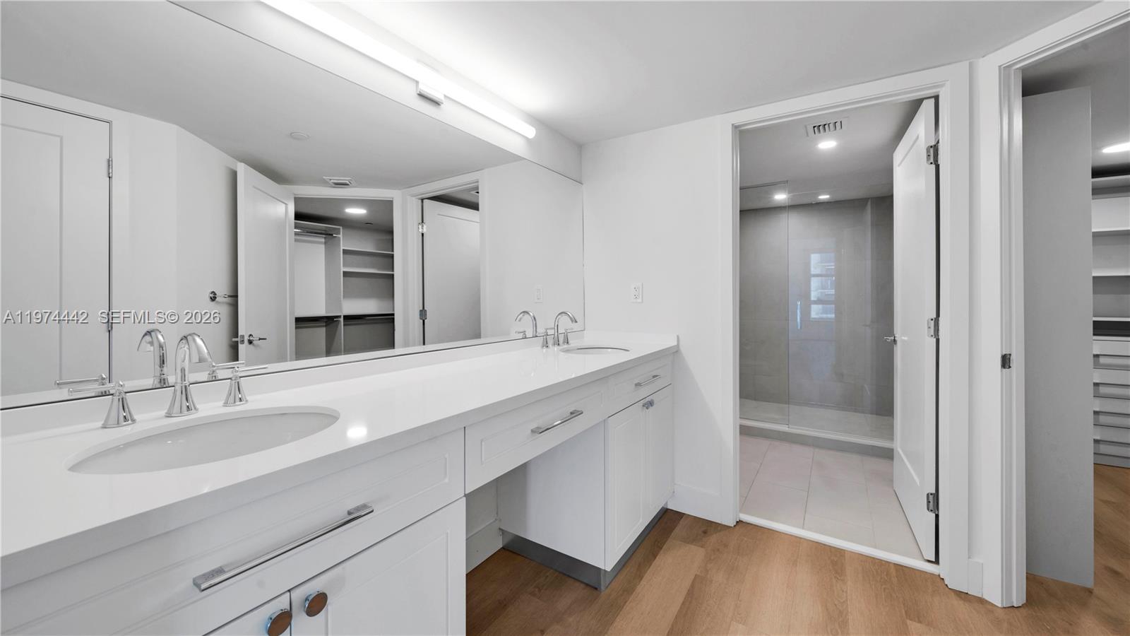 555 NE 34th St #2505 Miami, FL 33137