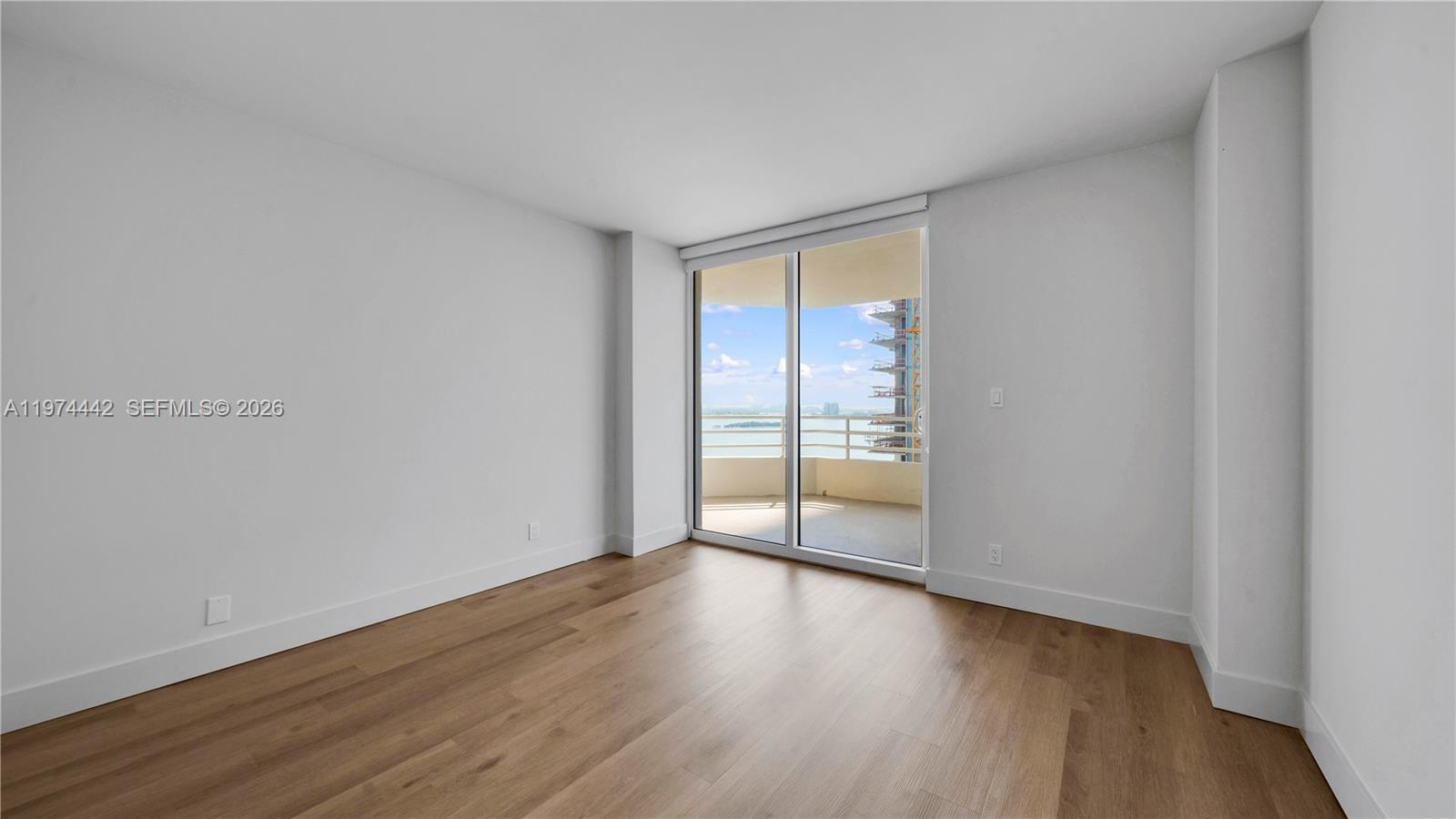 555 NE 34th St #2505 Miami, FL 33137