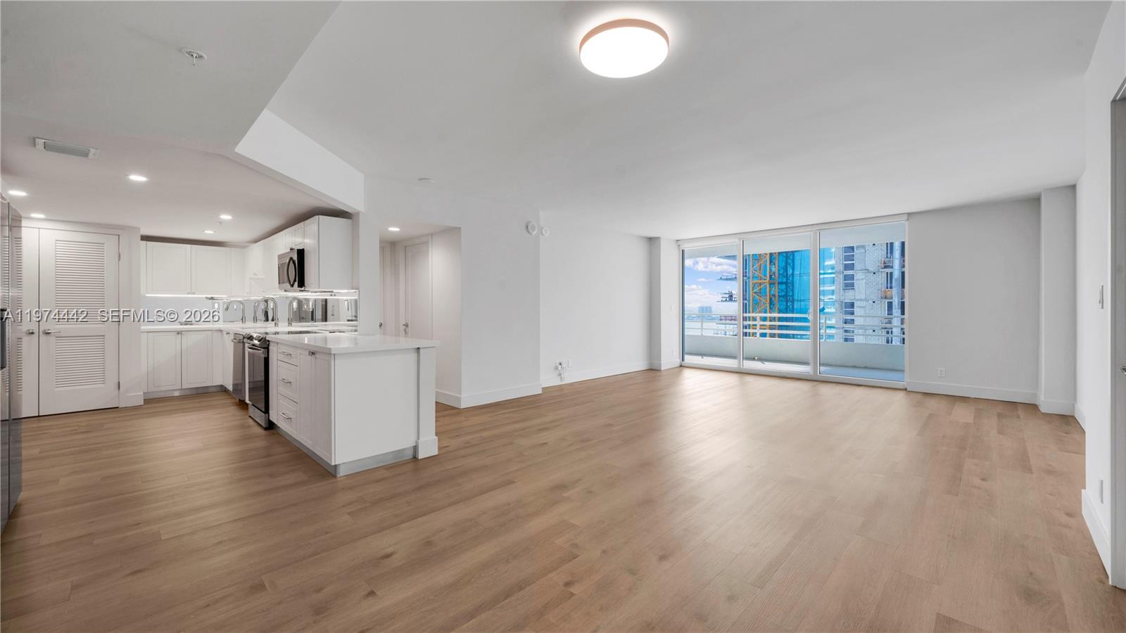 555 NE 34th St #2505 Miami, FL 33137