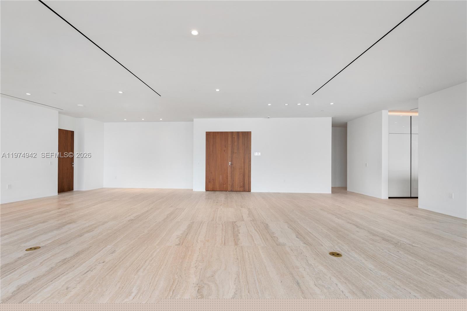 5 Grove Isle Dr #S201 Miami, FL 33133