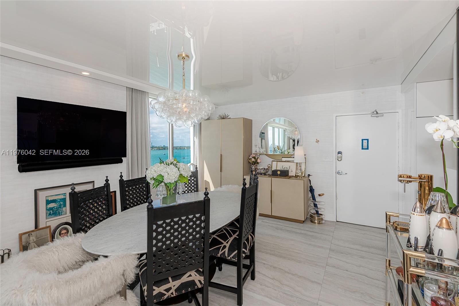 1000 West Ave #825 Miami Beach, FL 33139
