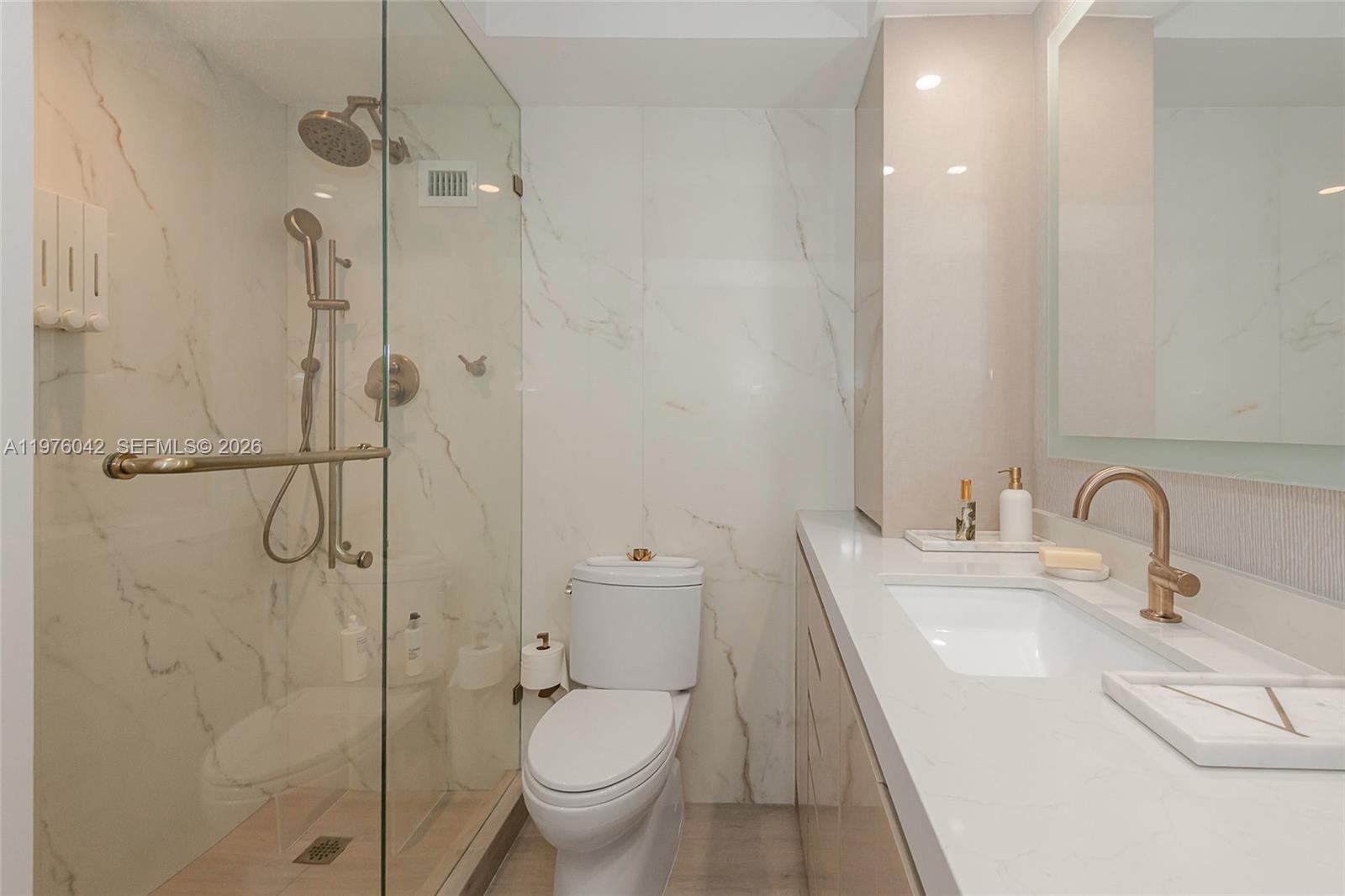 1000 West Ave #825 Miami Beach, FL 33139