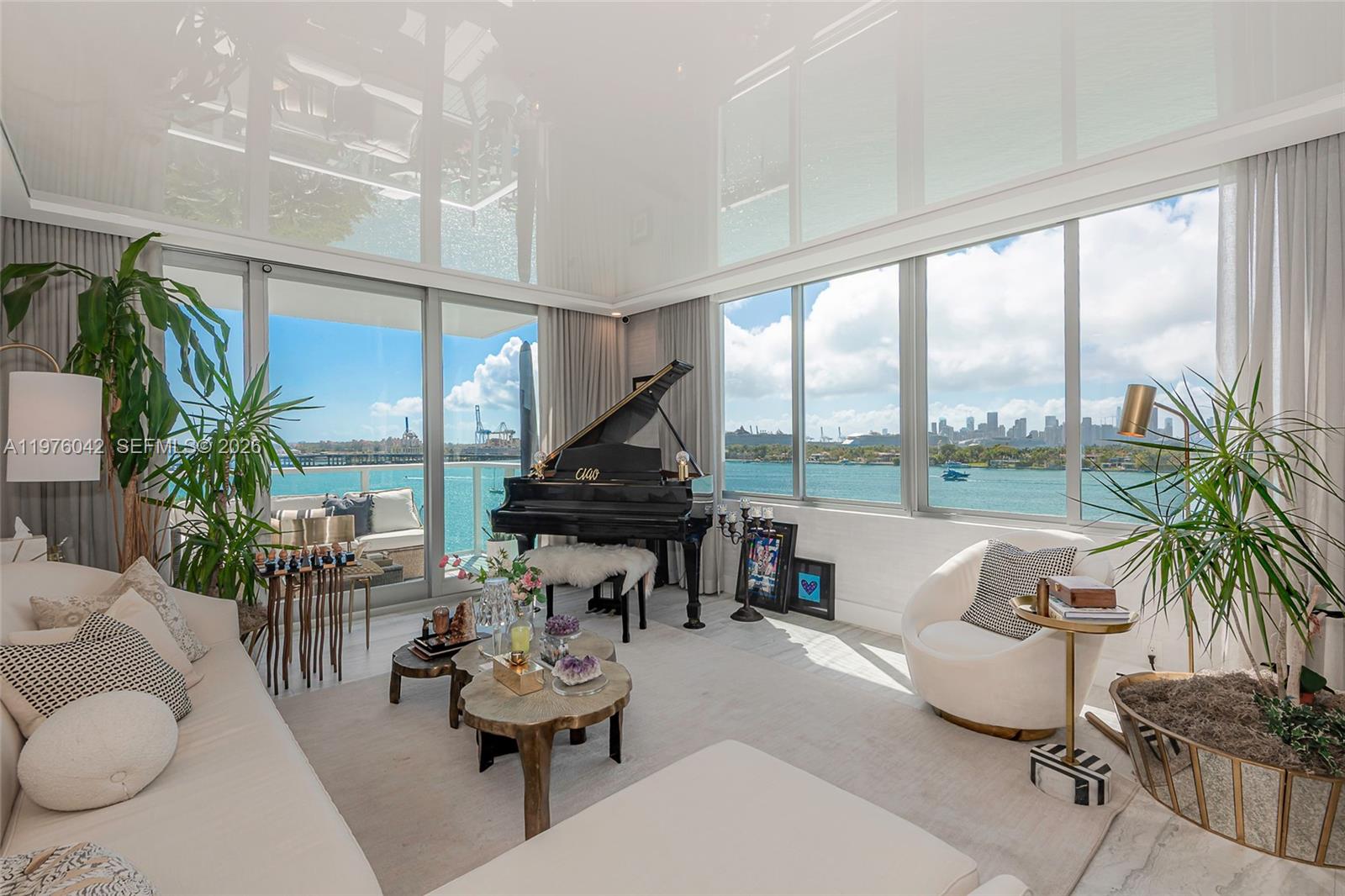 1000 West Ave #825 Miami Beach, FL 33139