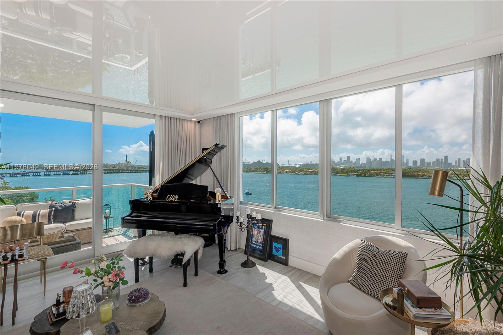 1000 West Ave #825 Miami Beach, FL 33139
