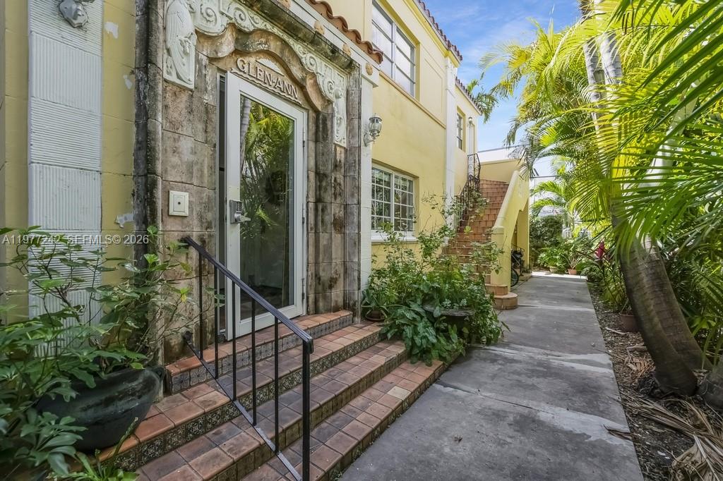 846 Jefferson Ave #8