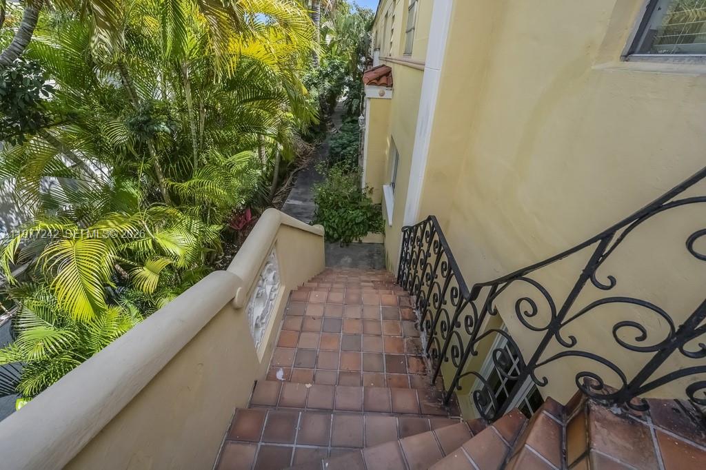 846 Jefferson Ave #8 Miami Beach, FL 33139