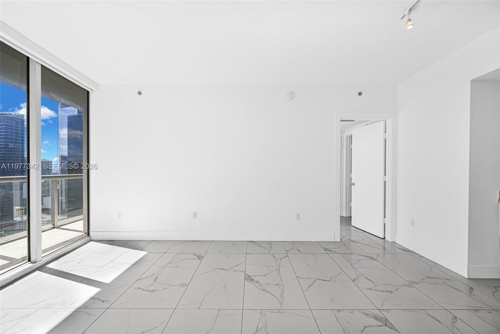 image Icon Brickell I17