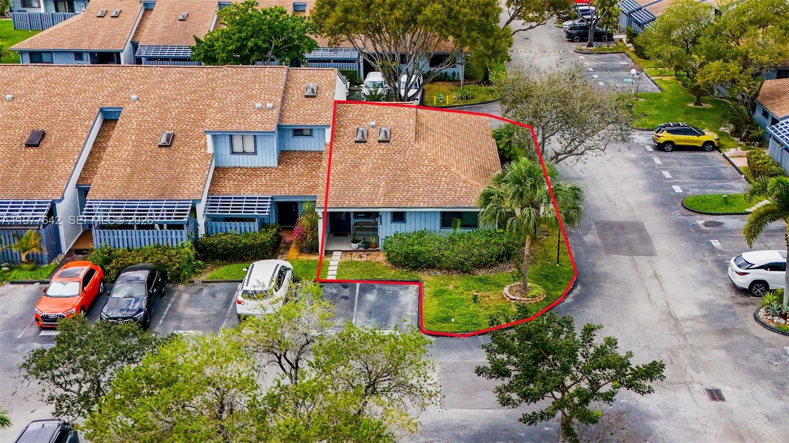 1662 N 14th Ter Hollywood, FL 33020