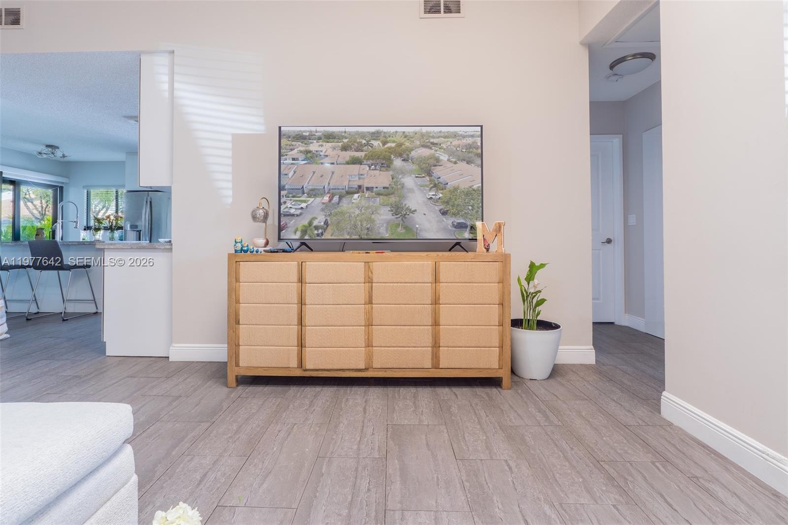 1662 N 14th Ter Hollywood, FL 33020