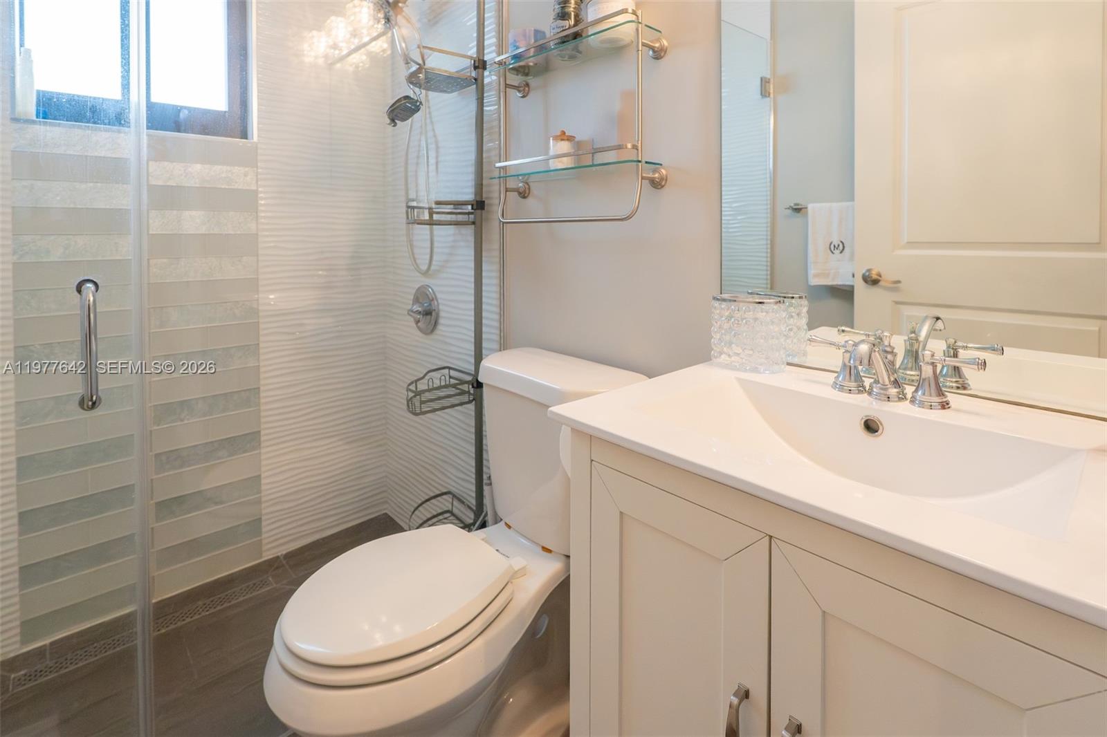 1662 N 14th Ter Hollywood, FL 33020