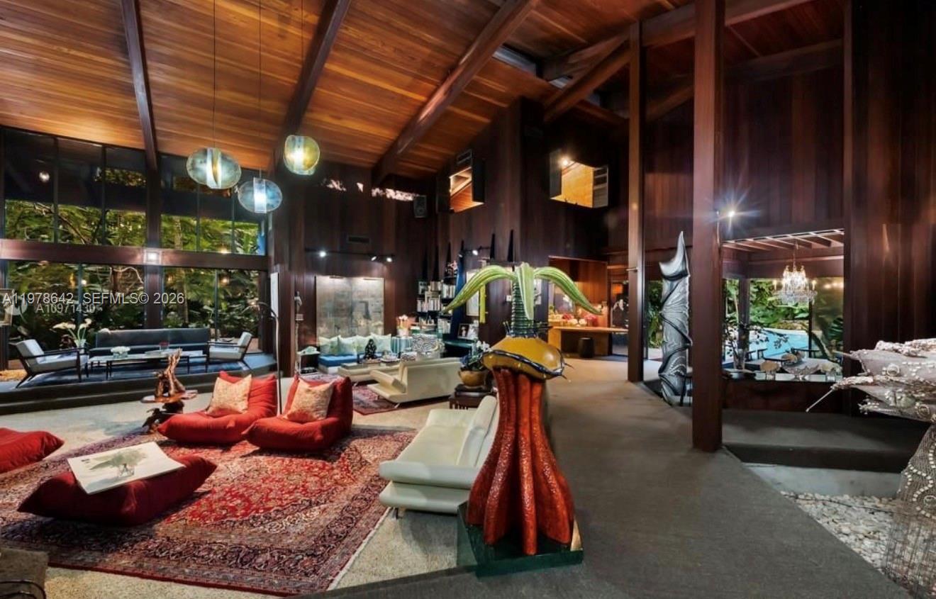 4895 SW 88th St #00 Miami, FL 33156