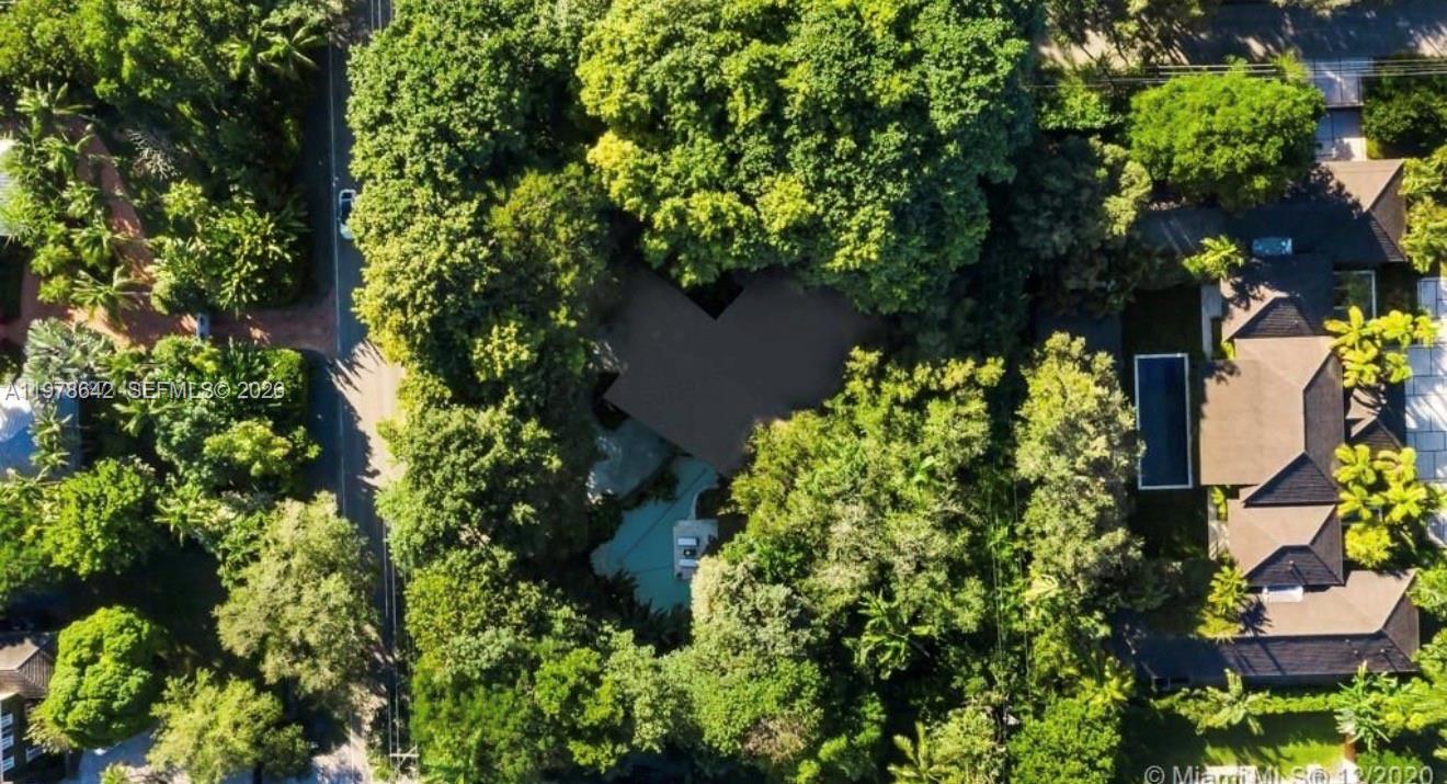 4895 SW 88th St #00 Miami, FL 33156