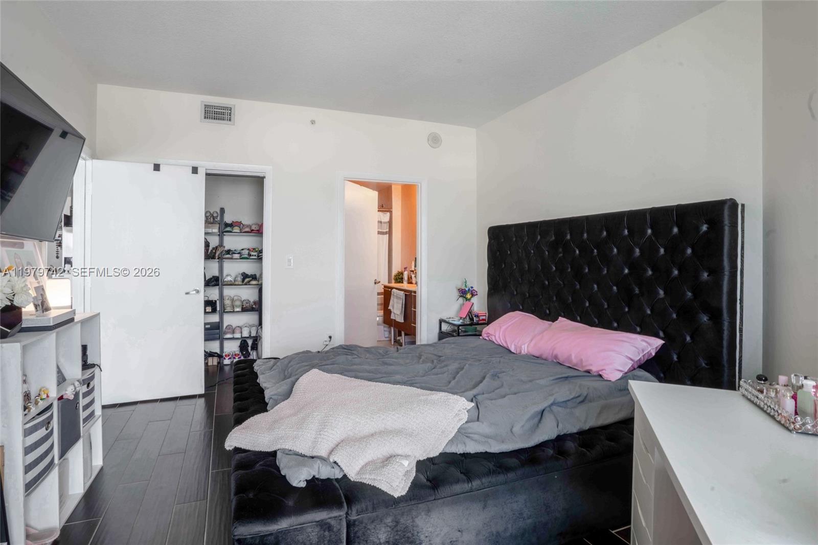 1900 N Bayshore Dr #3616 Miami, FL 33132