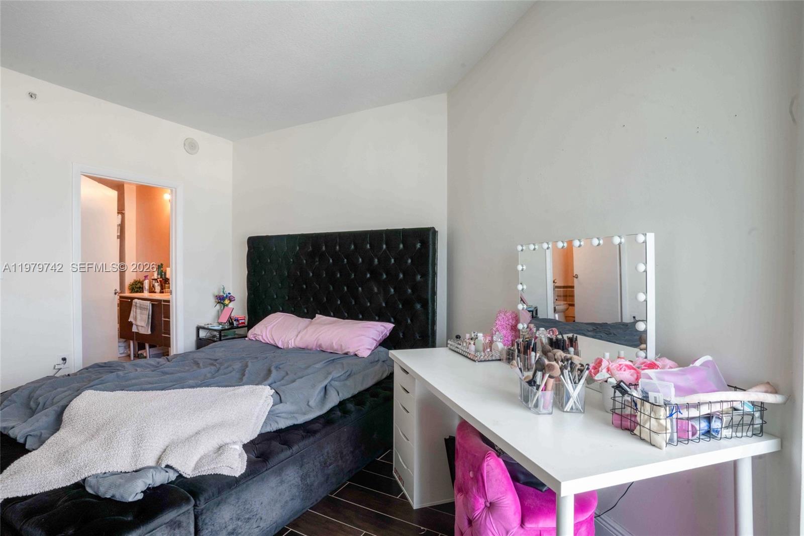 1900 N Bayshore Dr #3616 Miami, FL 33132