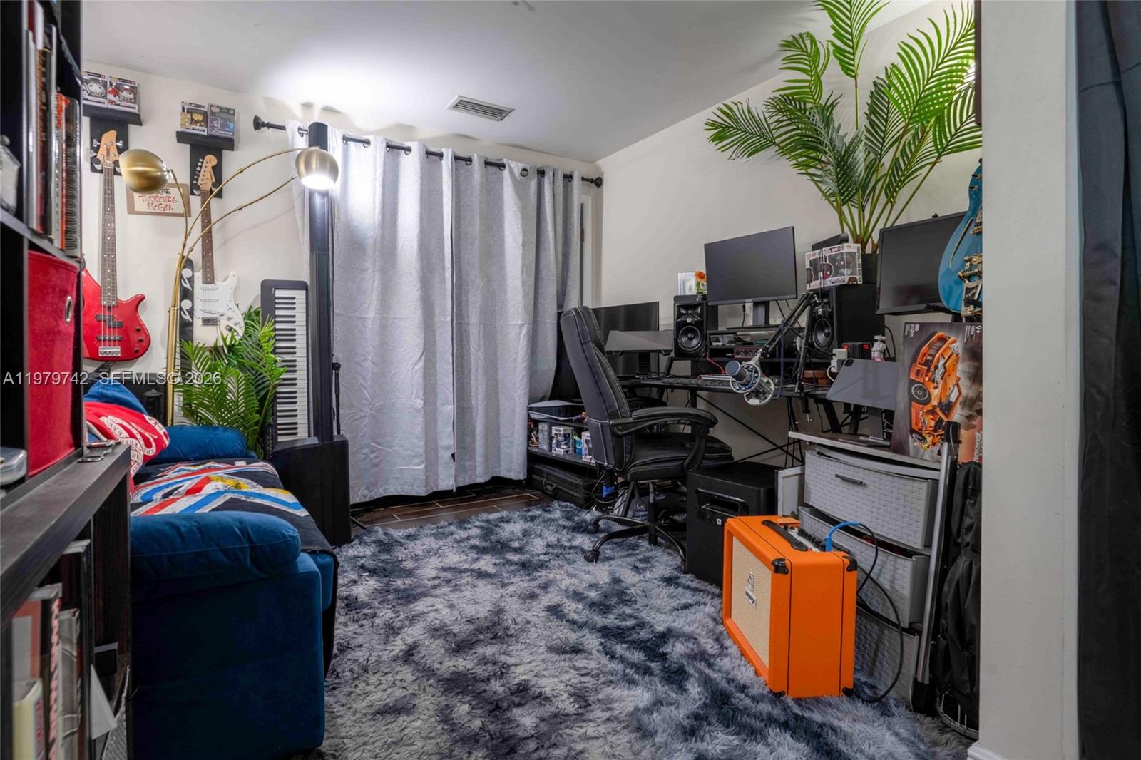 1900 N Bayshore Dr #3616 Miami, FL 33132