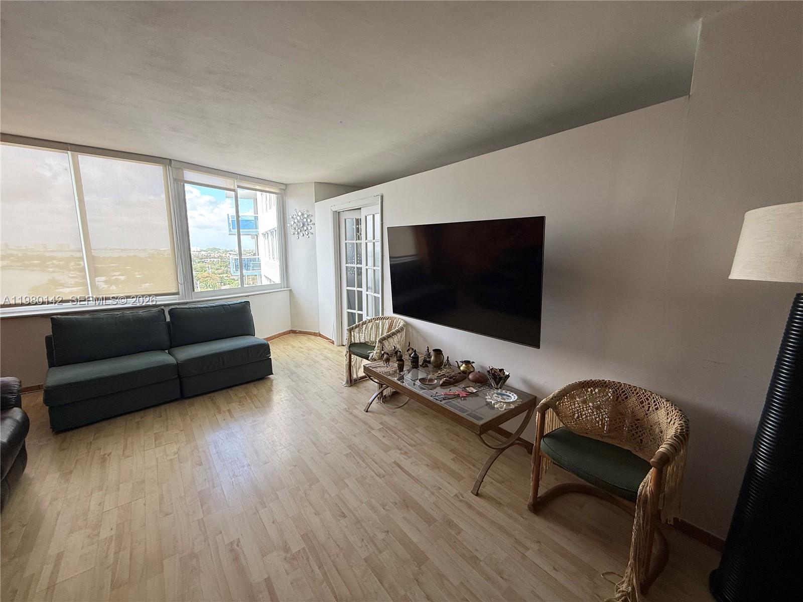 7441 Wayne Ave #9C Miami Beach, FL 33141