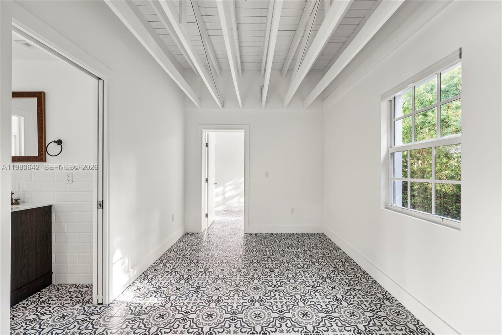 4491 Prairie Ave Miami Beach, FL 33140