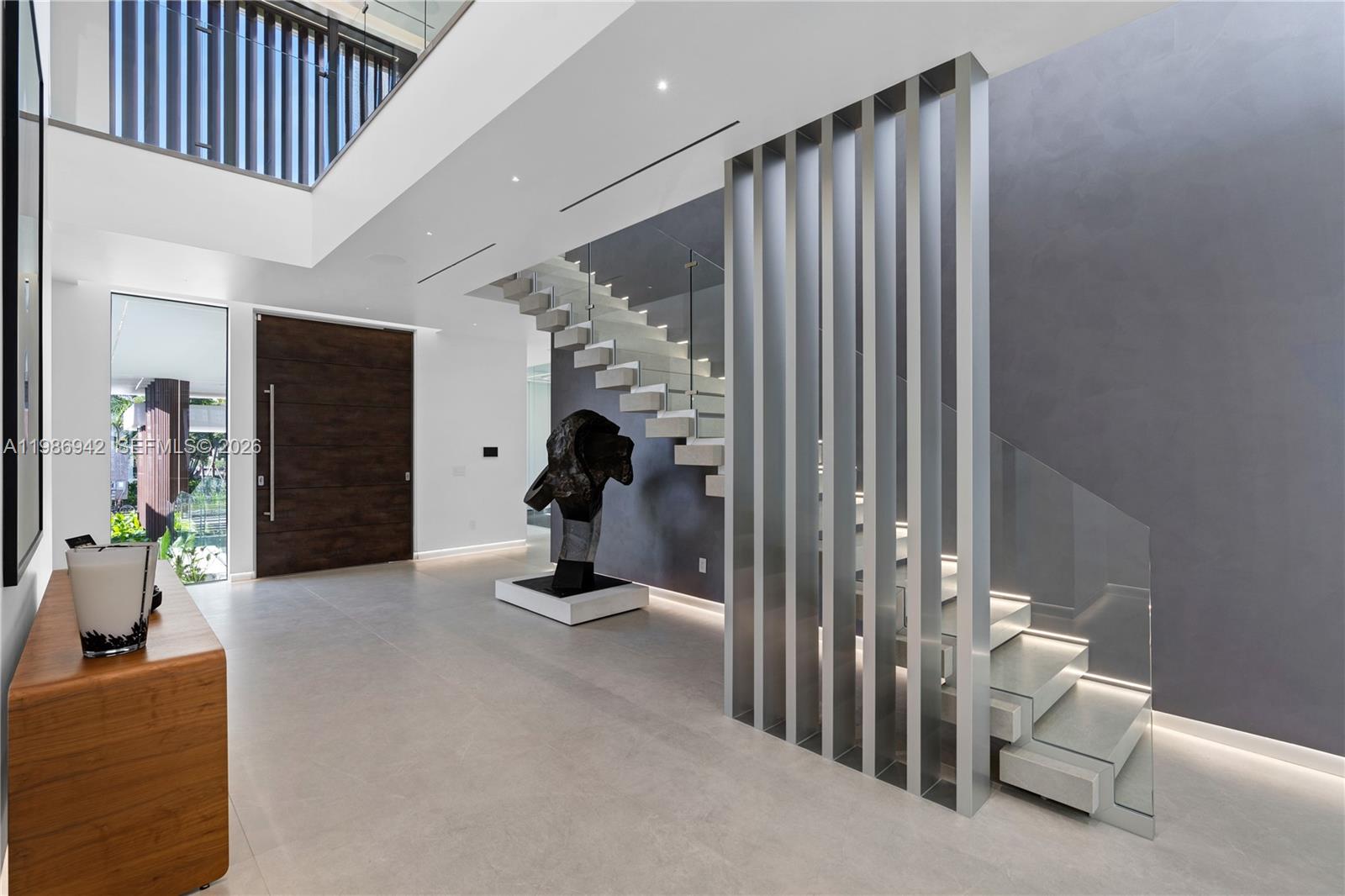 501 Palm Dr Hallandale Beach, FL 33009