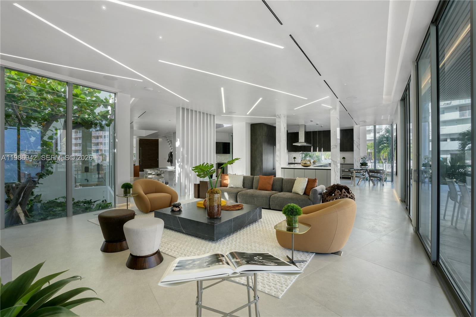 501 Palm Dr Hallandale Beach, FL 33009