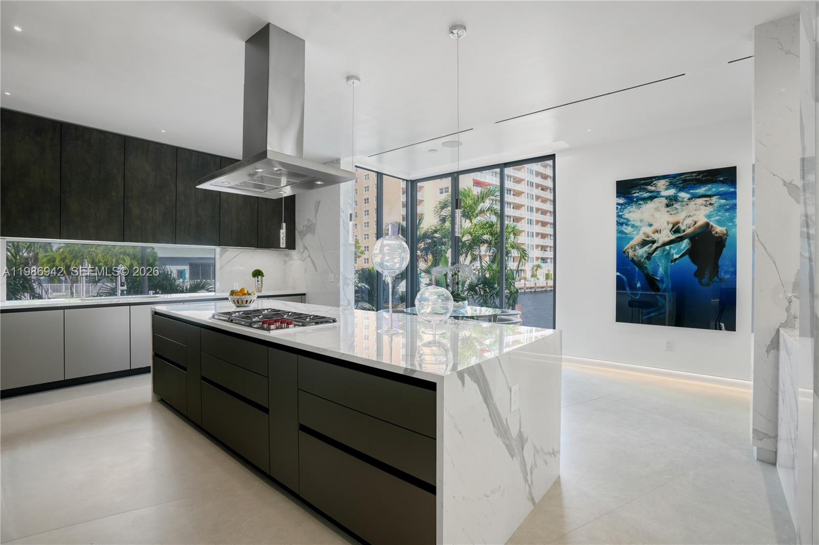 501 Palm Dr Hallandale Beach, FL 33009