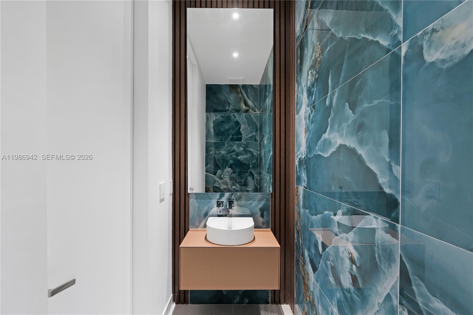 501 Palm Dr Hallandale Beach, FL 33009