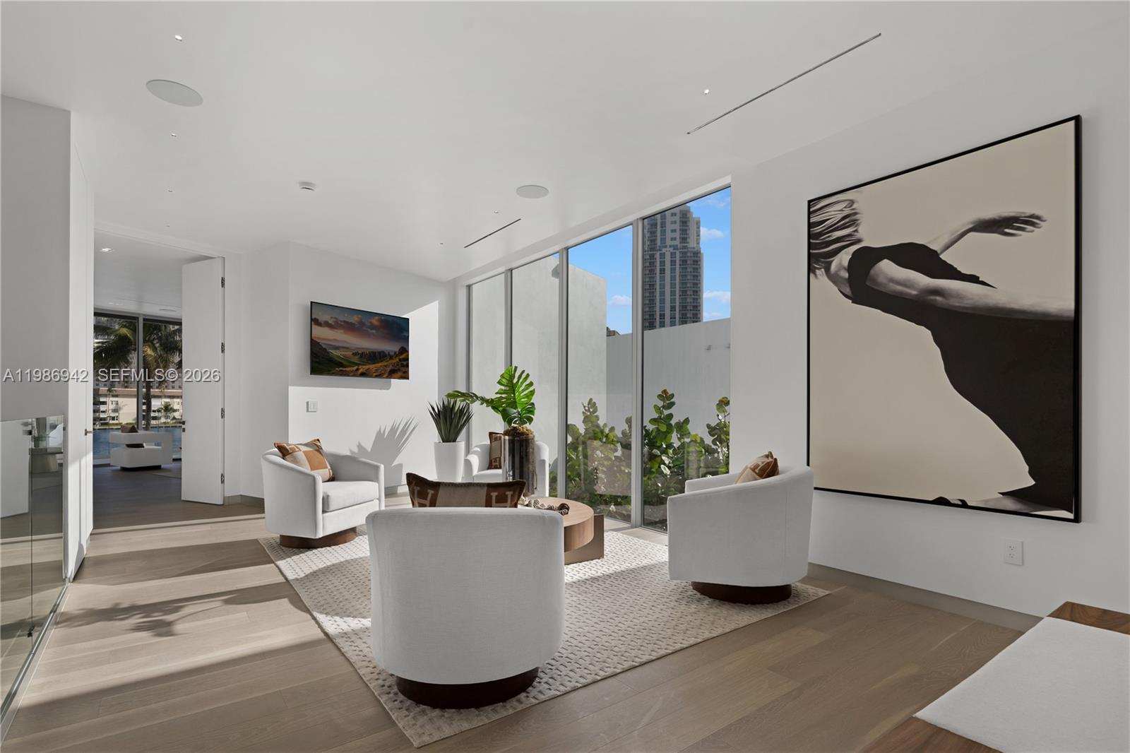 501 Palm Dr Hallandale Beach, FL 33009