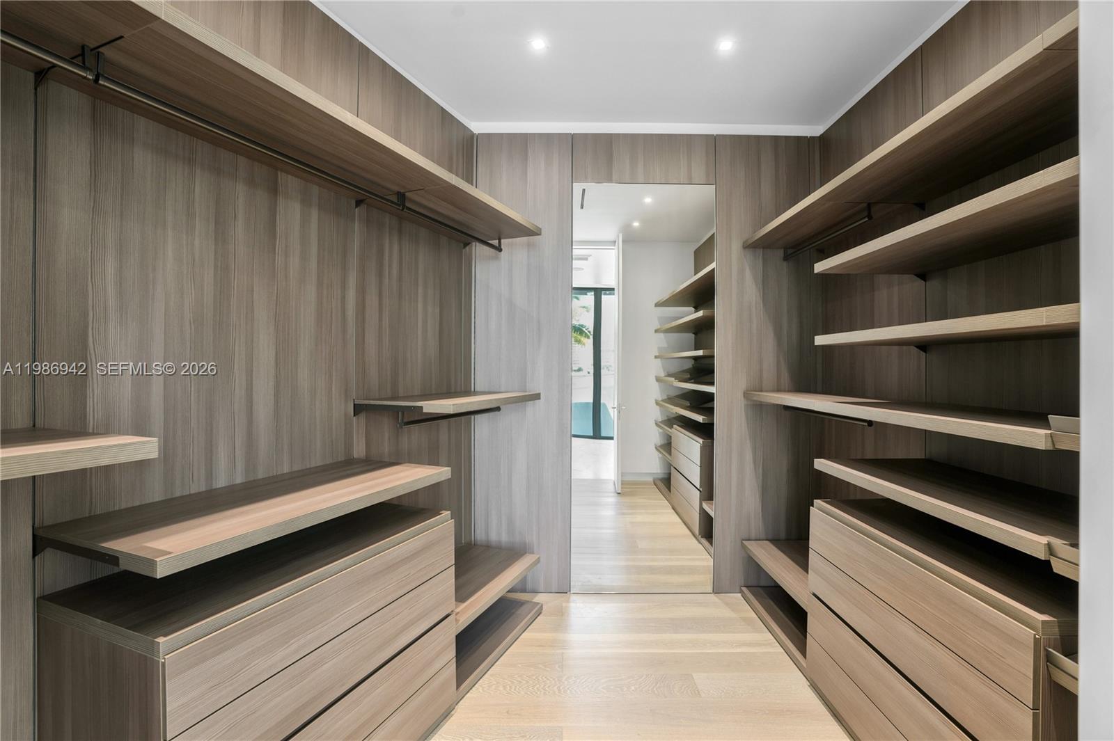 501 Palm Dr Hallandale Beach, FL 33009