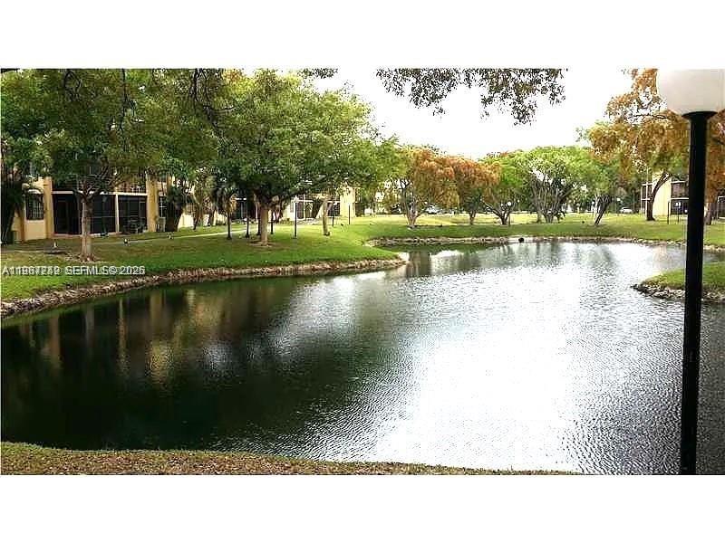 3253 Foxcroft Rd #G107