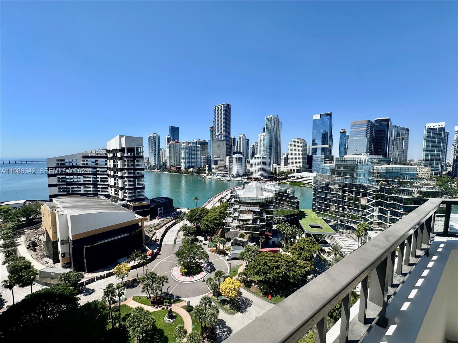 image Brickell Key One2