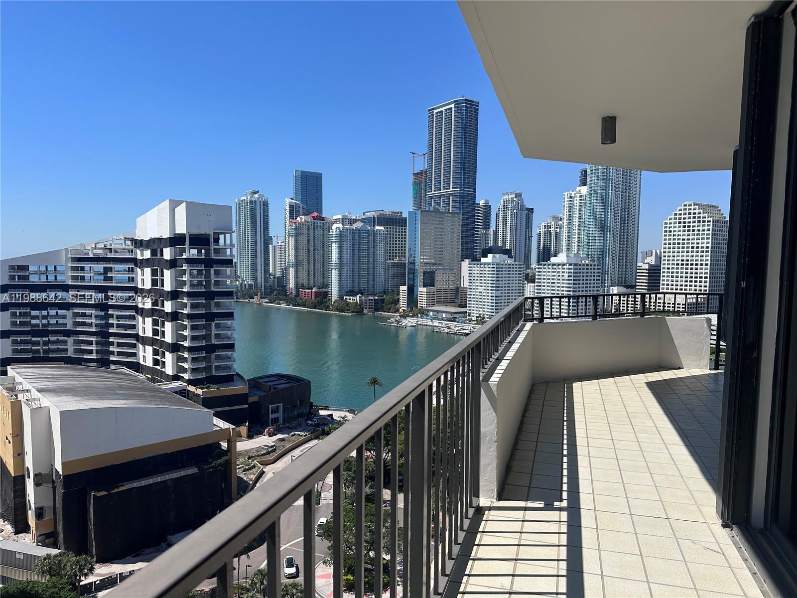 image Brickell Key One6