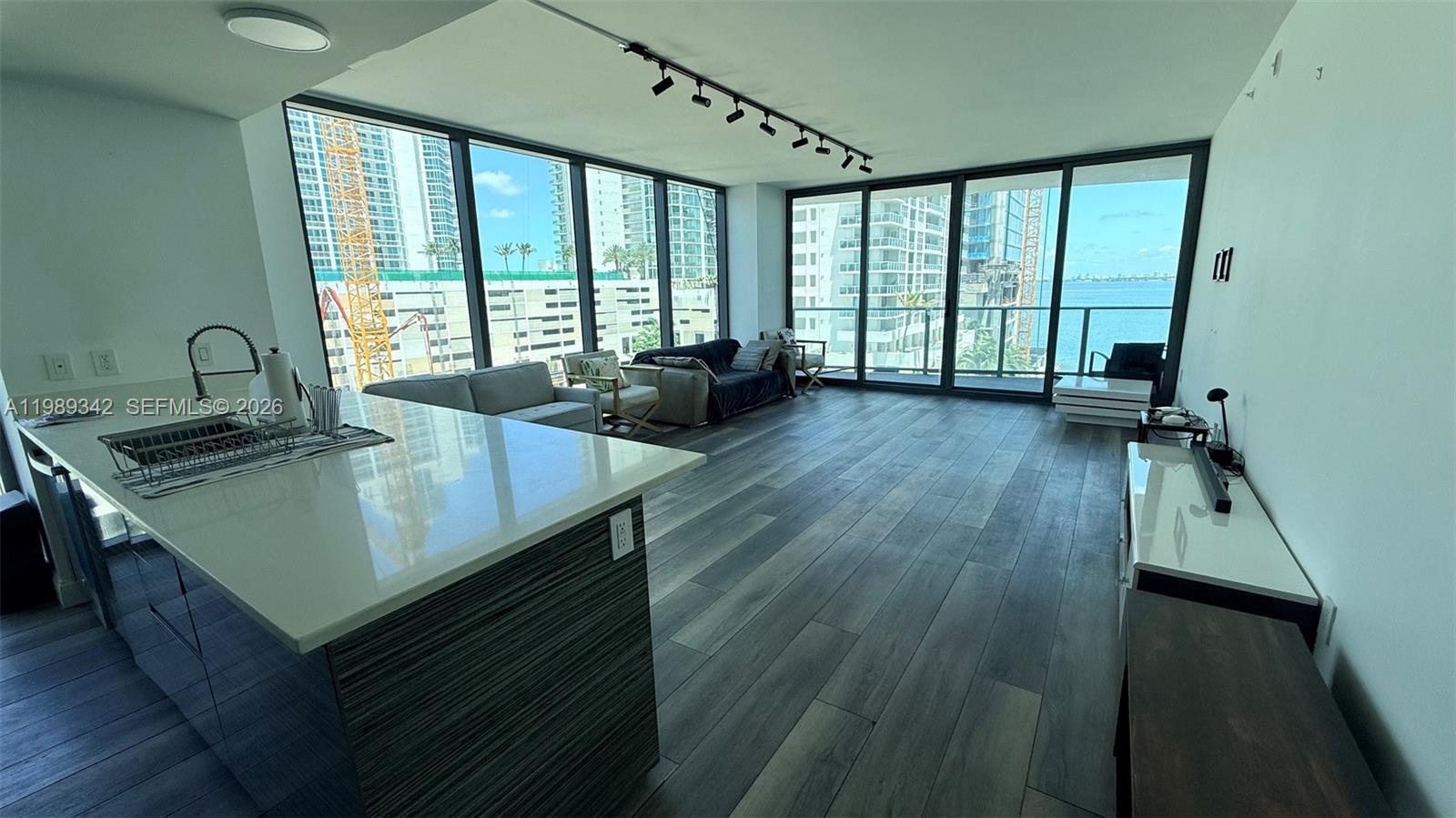 460 NE 28th St #601 Miami, FL 33137