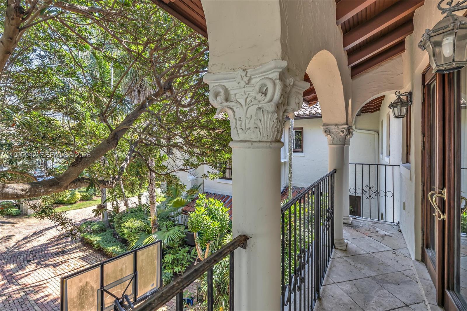 3462 N Moorings Way Miami, FL 33133