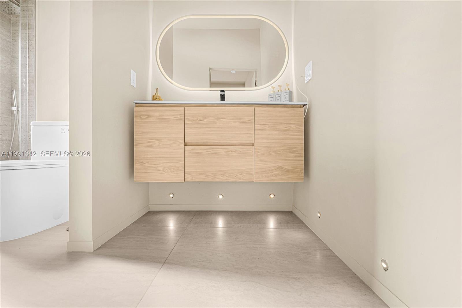 4721 NW 6th Ave Miami, FL 33127