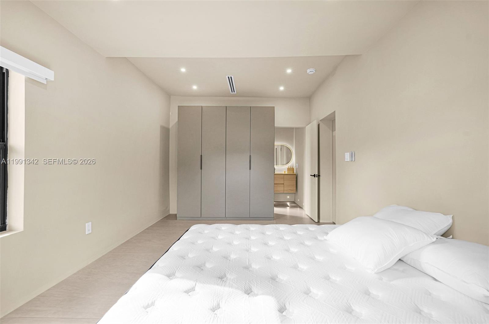 4721 NW 6th Ave Miami, FL 33127