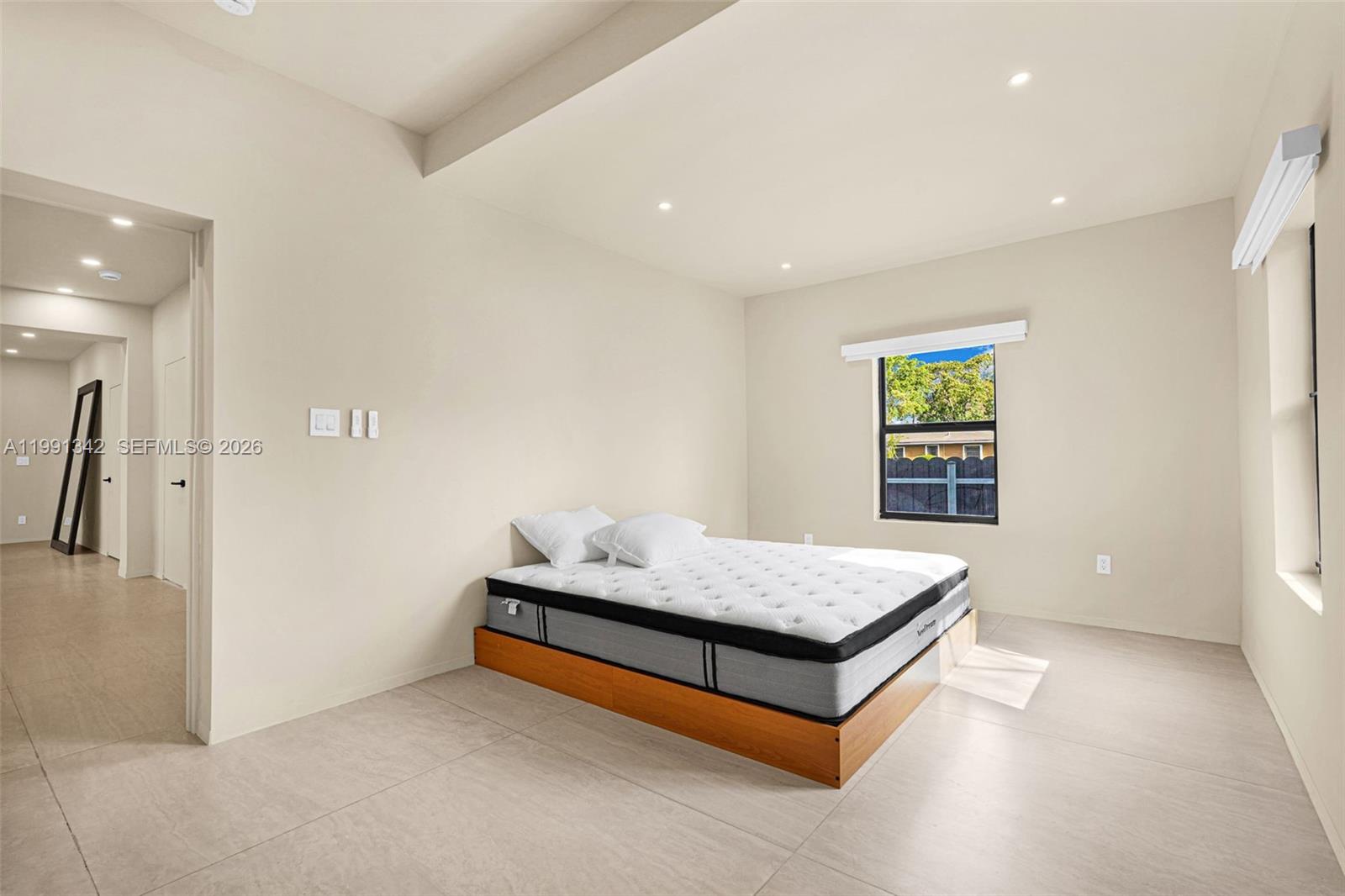 4721 NW 6th Ave Miami, FL 33127