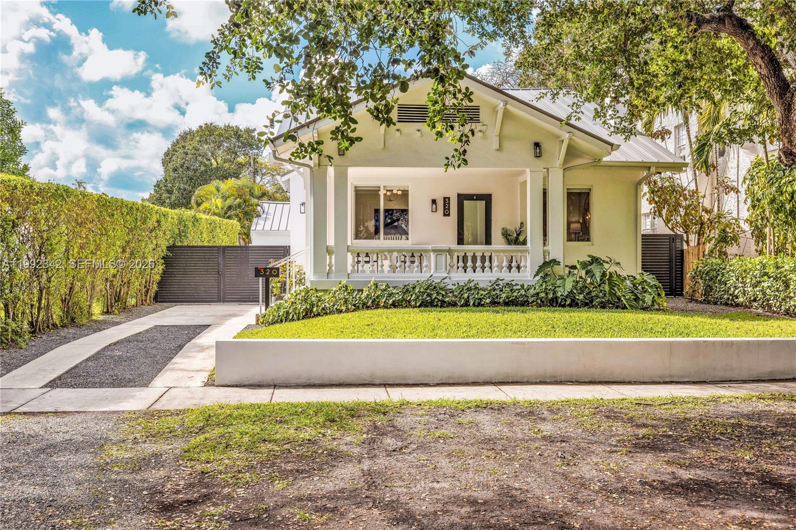 320 NE 88th St El Portal, FL 33138
