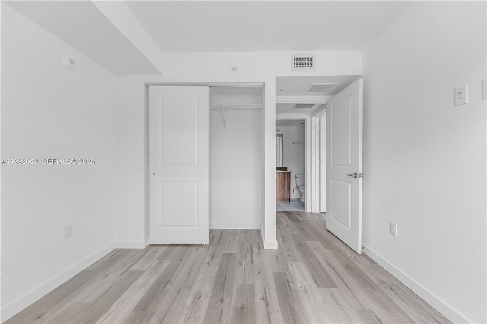 175 Nw 160th St #211 North Miami Beach, FL 33169