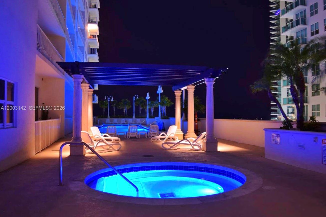 image The Club at Brickell Bay27