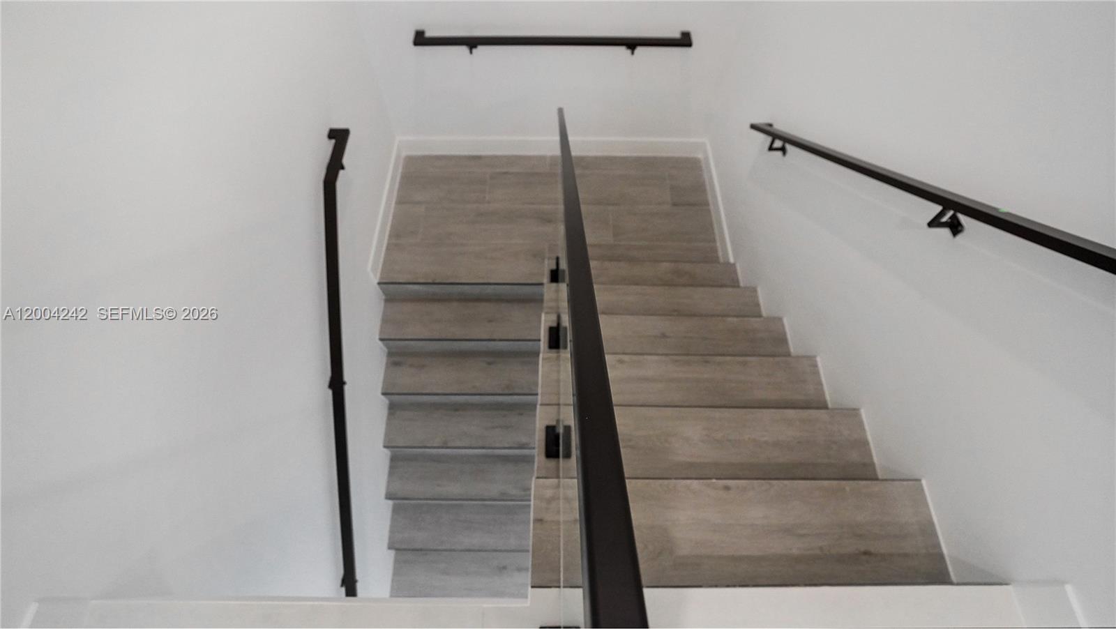 3034 Oak Ave #TH-2 Miami, FL 33133